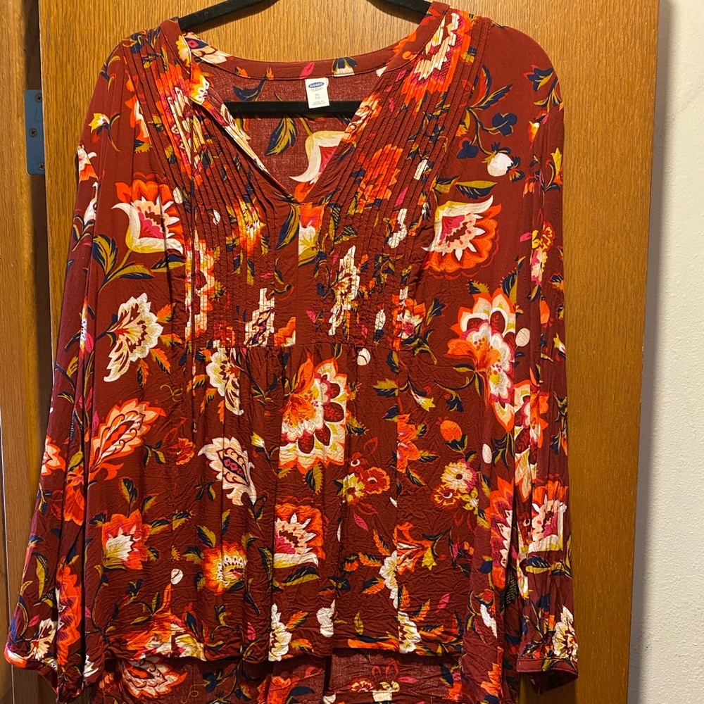 Floral long sleeve top